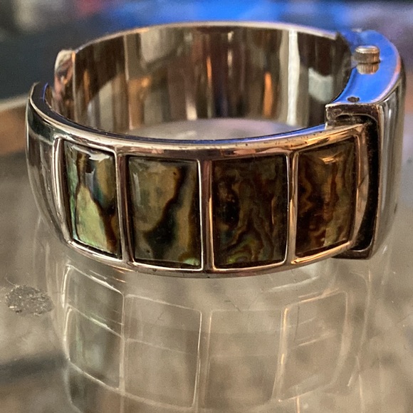 Vintage Ladies Stainless Steel Watch with Black Lip Mother of Pearl - Picture 5 of 6